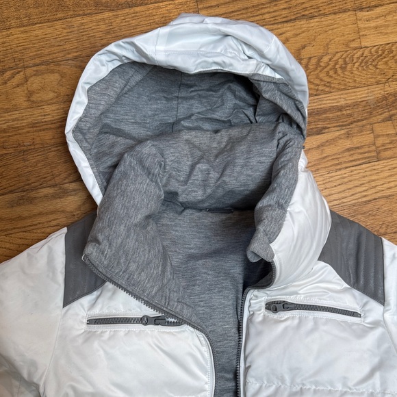 White and Gray Puffer Jacket - Picture 5 of 9